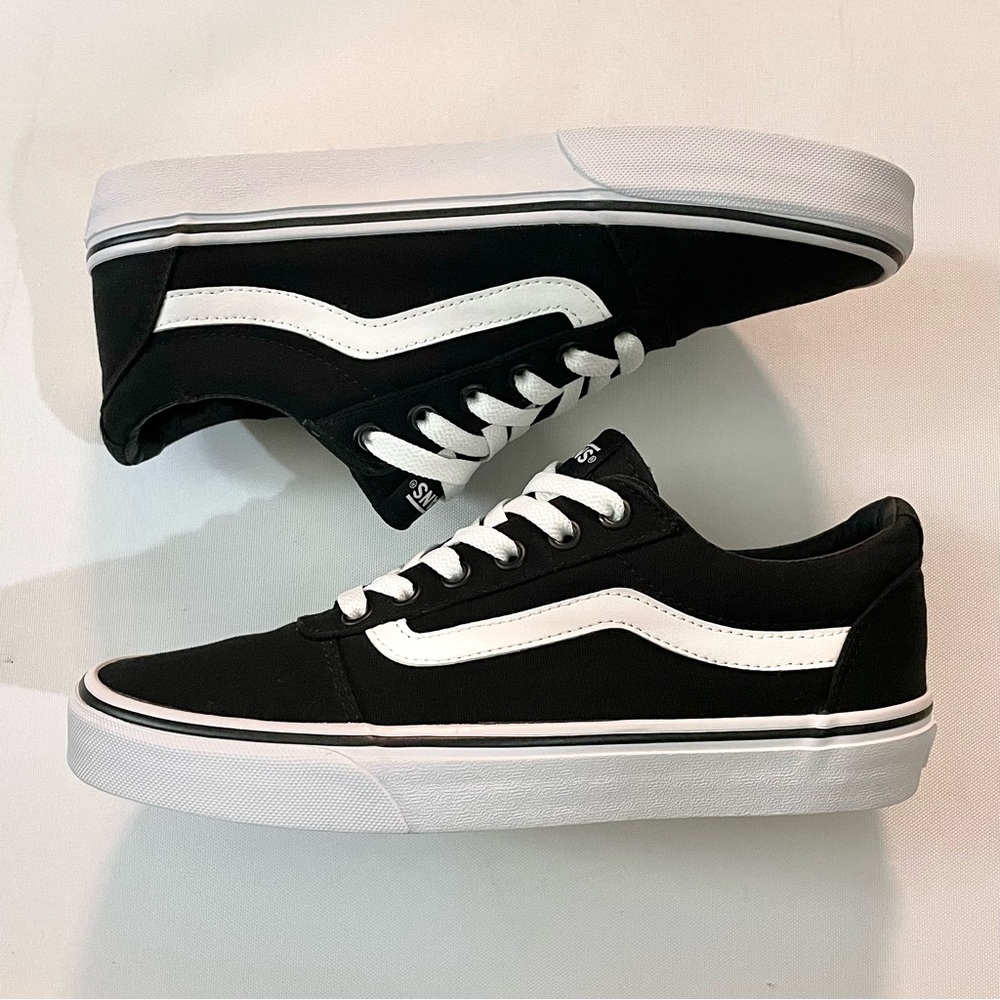 Vans ward size 8 women’s preowned